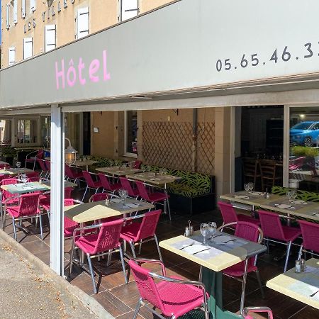 Hotel Les Tilleuls De Pareloup A Salles-Curan Buitenkant foto