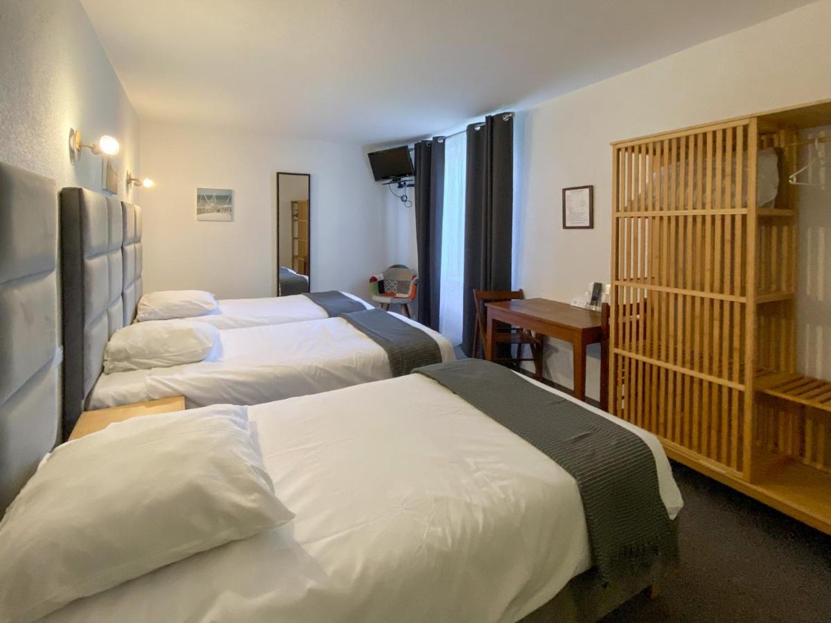 Hotel Les Tilleuls De Pareloup A Salles-Curan Buitenkant foto